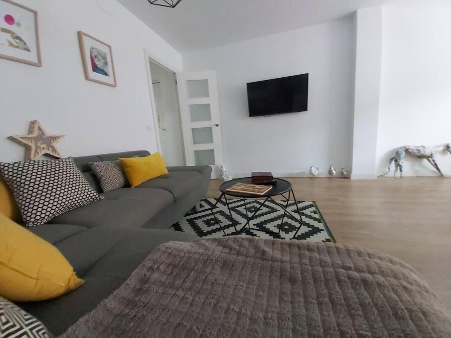 Luminoso Apartamento En El Centro, Con Mucho Arte Seville Ngoại thất bức ảnh