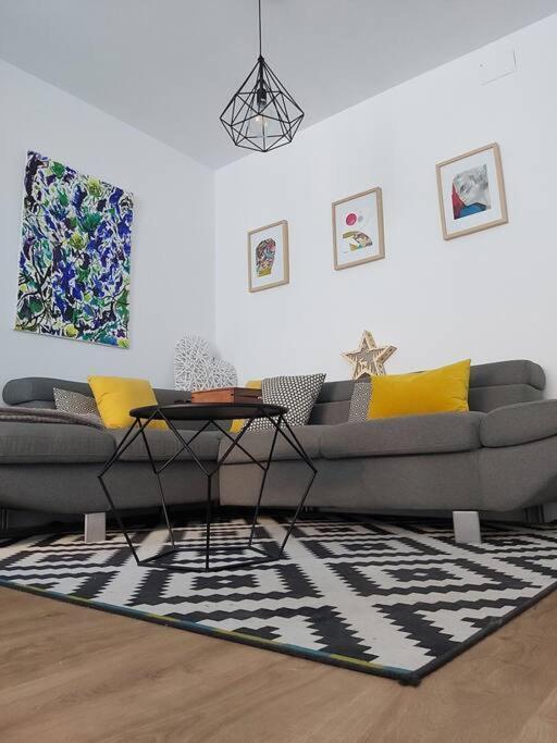 Luminoso Apartamento En El Centro, Con Mucho Arte Seville Ngoại thất bức ảnh